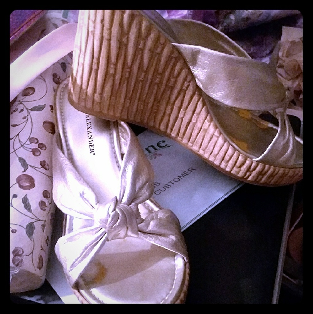 ALTHENA ALEXANDER PLATFORM MULES